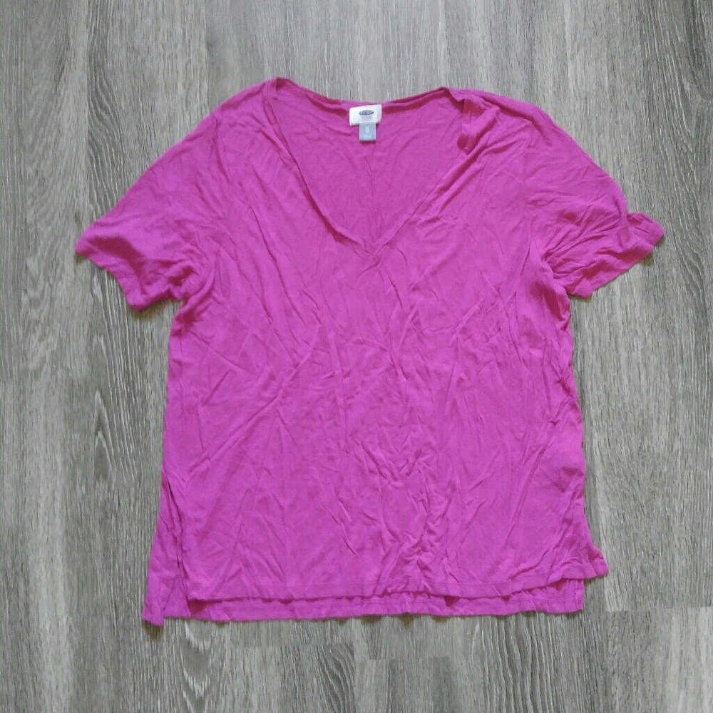 5/$20 - Old Navy Tee